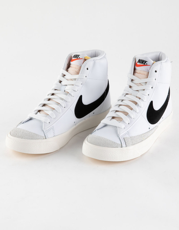 NIKE Blazer Mid '77 Womens Shoes Primary Image