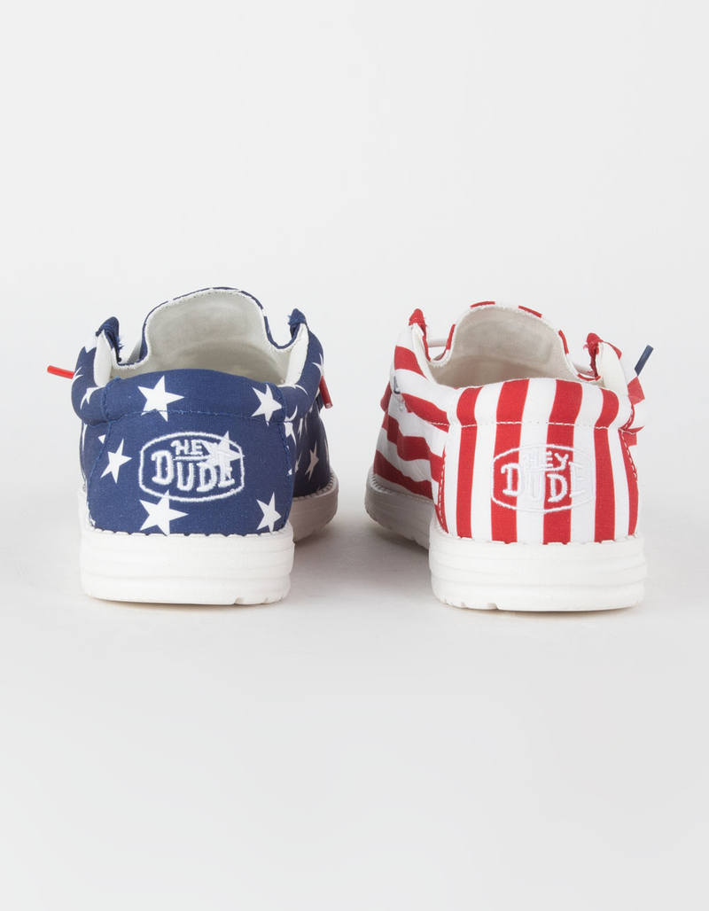 HEY DUDE Wally Patriotic Mens Shoes image number 3