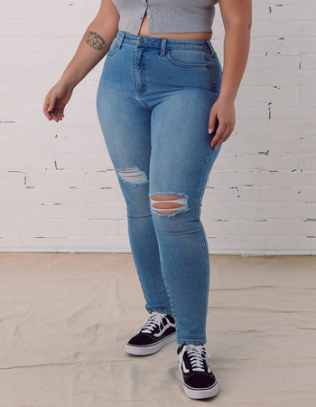 RSQ Curvy Womens Light Wash High Rise Skinny Jeans Alternative Image