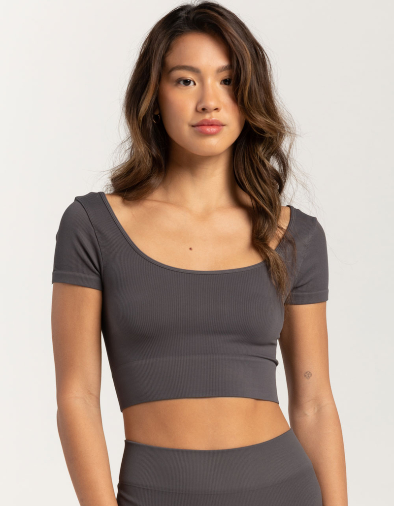 TILLYS Seamless Double Scoop Womens Top image number 0