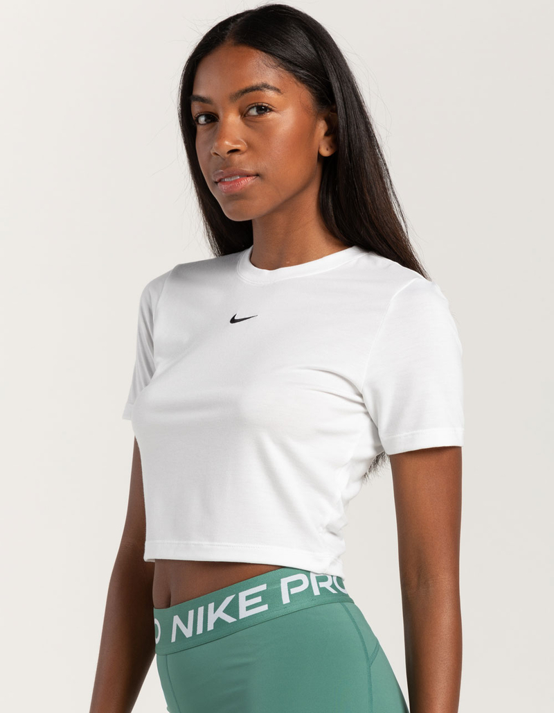 NIKE Sportswear Essential Slim Crop Womens Tee image number 2