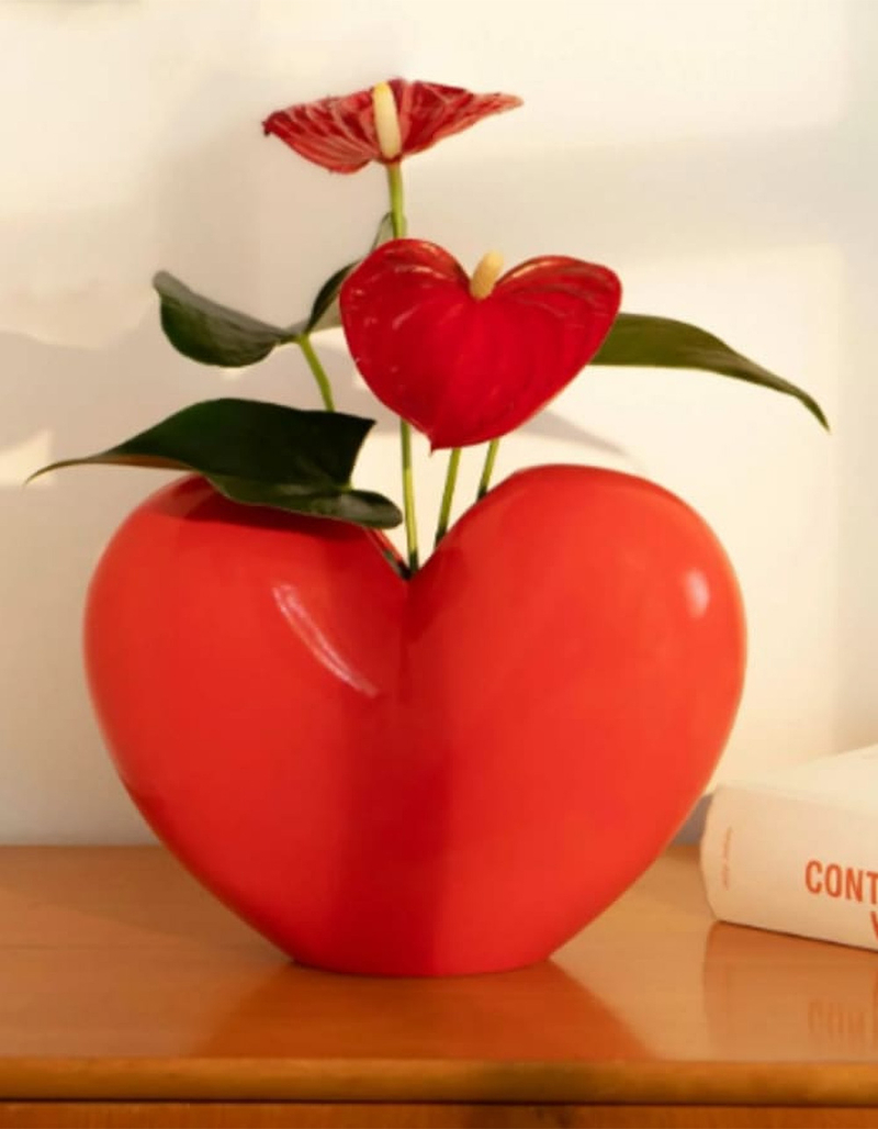 DOIY Heart Love Vase image number 1
