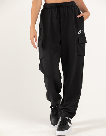 NIKE Sportswear Essentials Club Fleece Womens Cargo Sweatpants Alternative Image