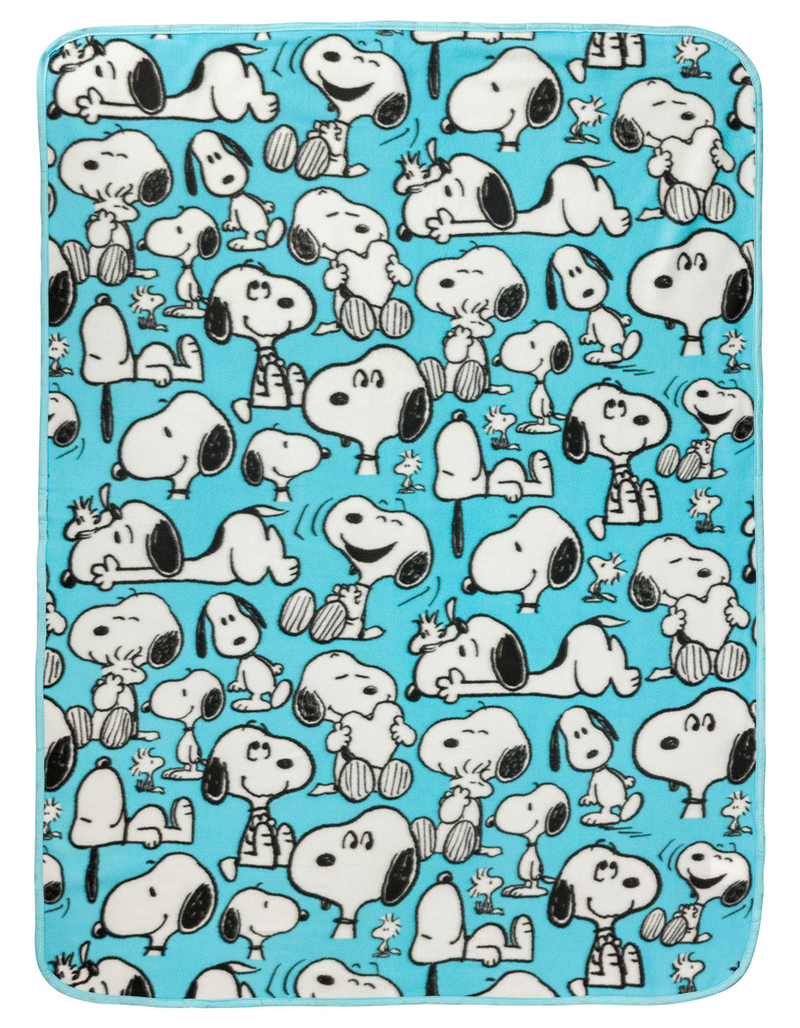 PEANUTS Snoopy Face Polar Fleece Throw Blanket image number 0