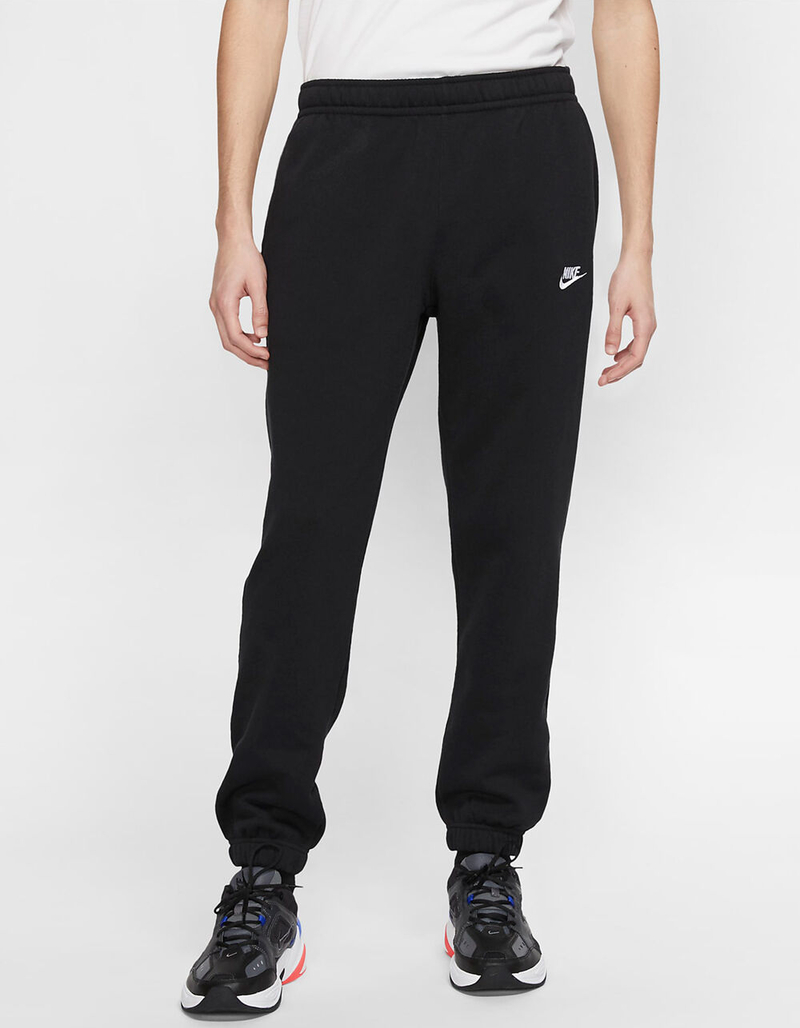 NIKE Sportswear Club Fleece Mens Sweatpants image number 2