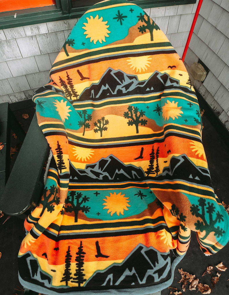 PARKS PROJECT Valley To Pines Fleece Throw Blanket image number 4
