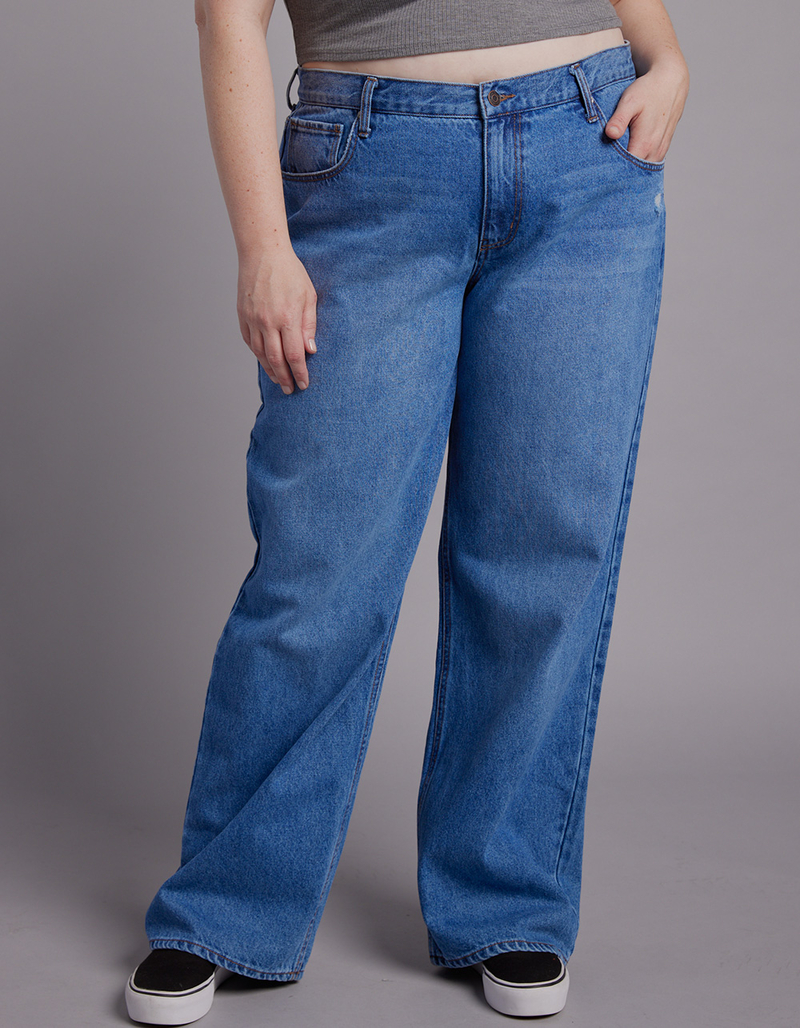 RSQ Womens Low Rise Straight Leg Jeans image number 5