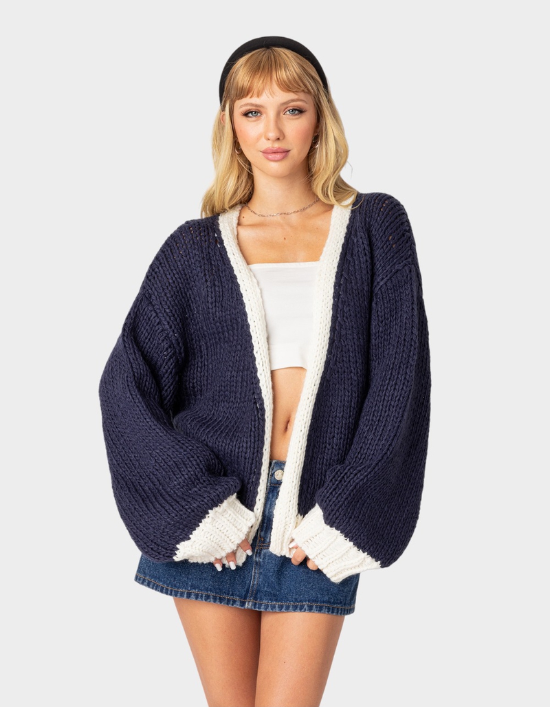 EDIKTED Contrast Chunk Knit Womens Cardigan image number 0