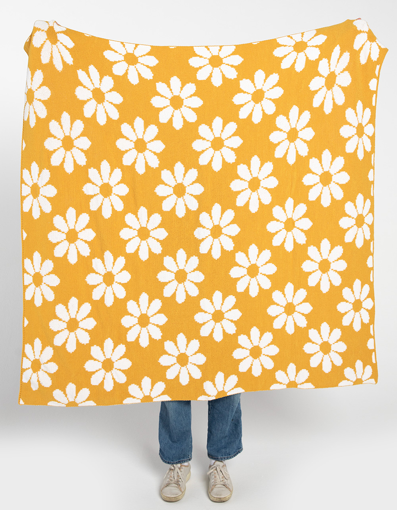 TILLYS HOME Daisy Knit Throw Blanket image number 3