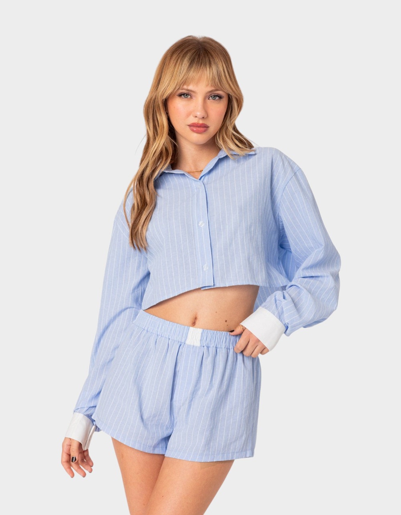 EDIKTED Lea Cropped Button Up Shirt image number 0