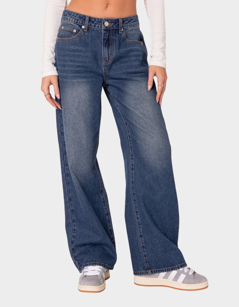 EDIKTED Karie Relaxed Mid Rise Jeans image number 0