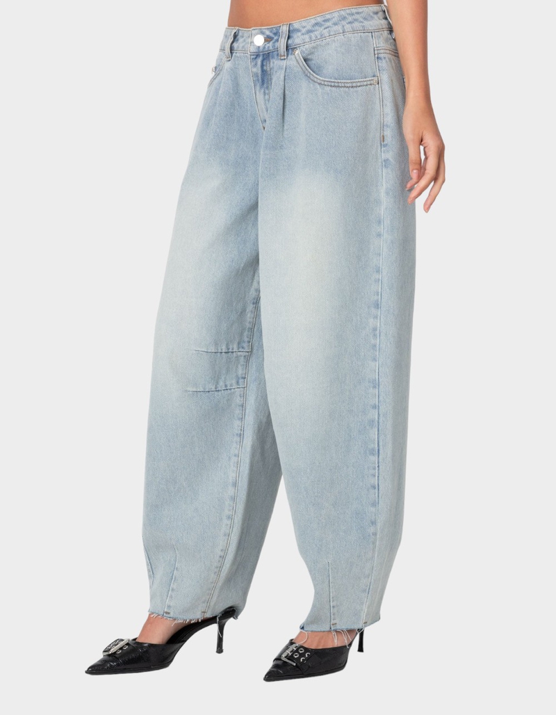 EDIKTED Balloon Washed Low Rise Jeans image number 3