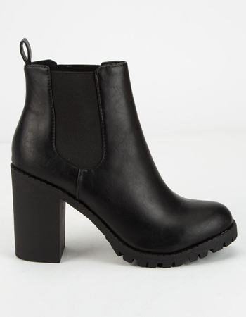 SODA Lug Sole Double Gore Womens Ankle Boots