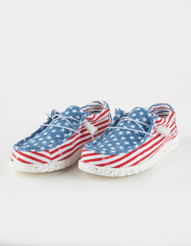 HEY DUDE Wally Patriotic Mens Shoes image number 0