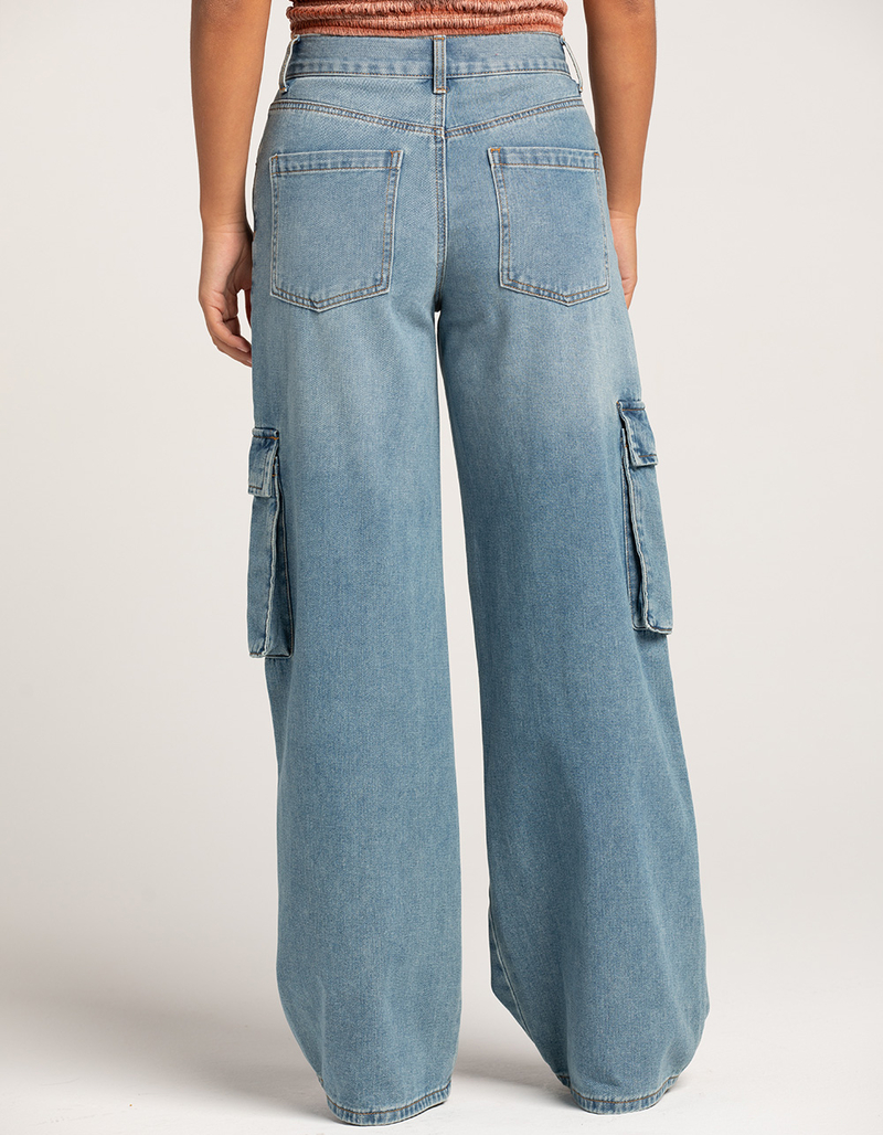 RSQ Womens High Rise Cargo Wide Leg Denim Jeans image number 4