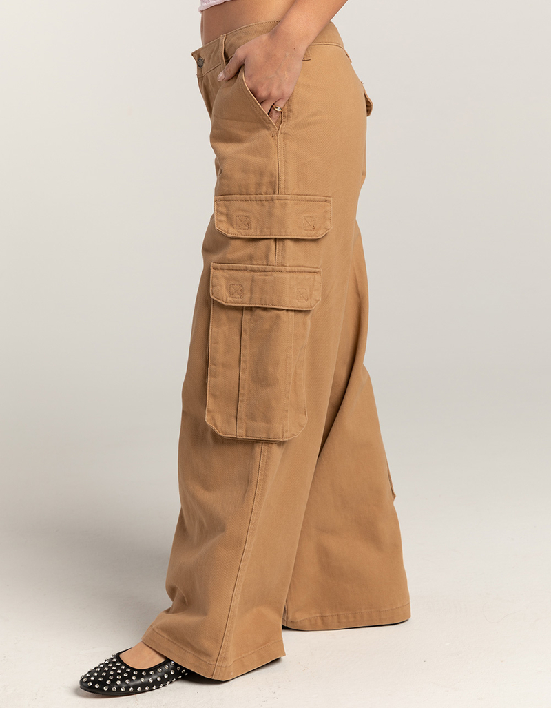 RSQ Womens Mid Rise Wide Leg Twill Cargo Pants image number 2
