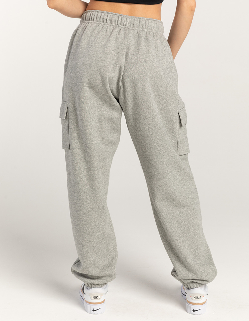 NIKE Sportswear Essentials Club Fleece Womens Cargo Sweatpants image number 3
