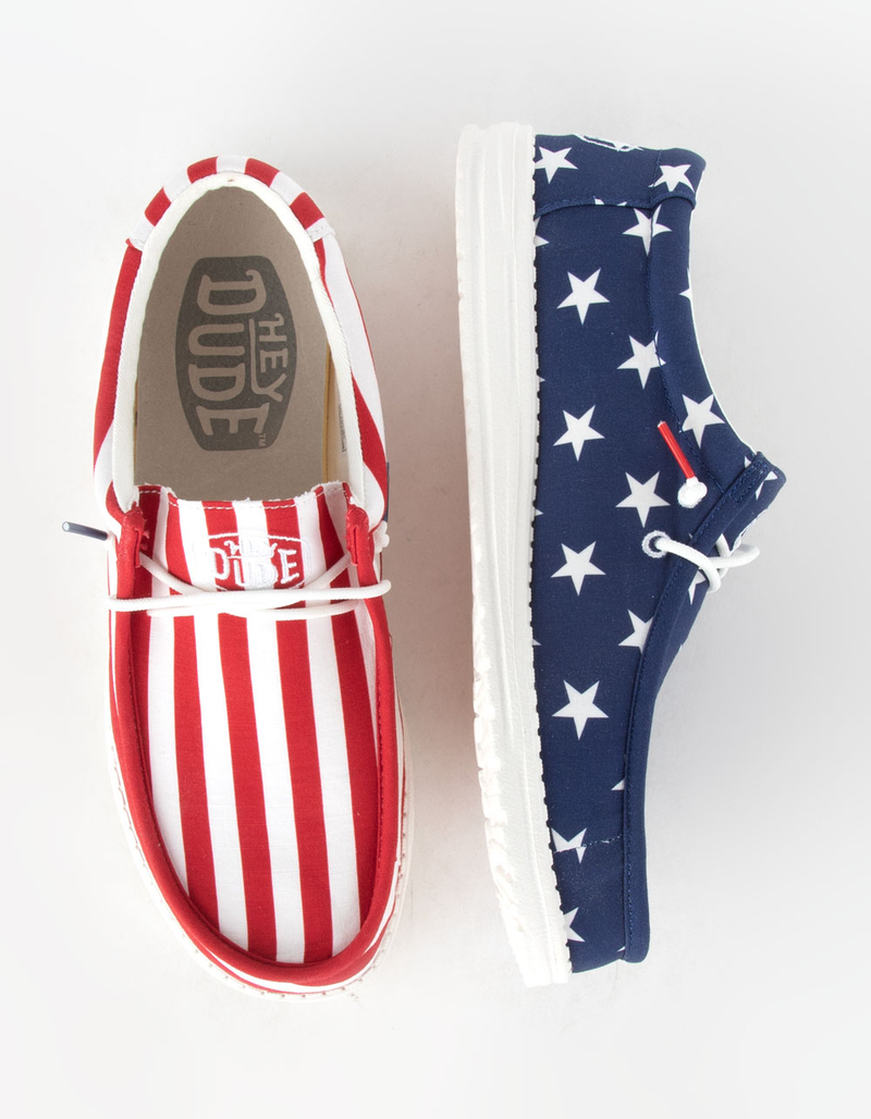 HEY DUDE Wally Patriotic Mens Shoes image number 4