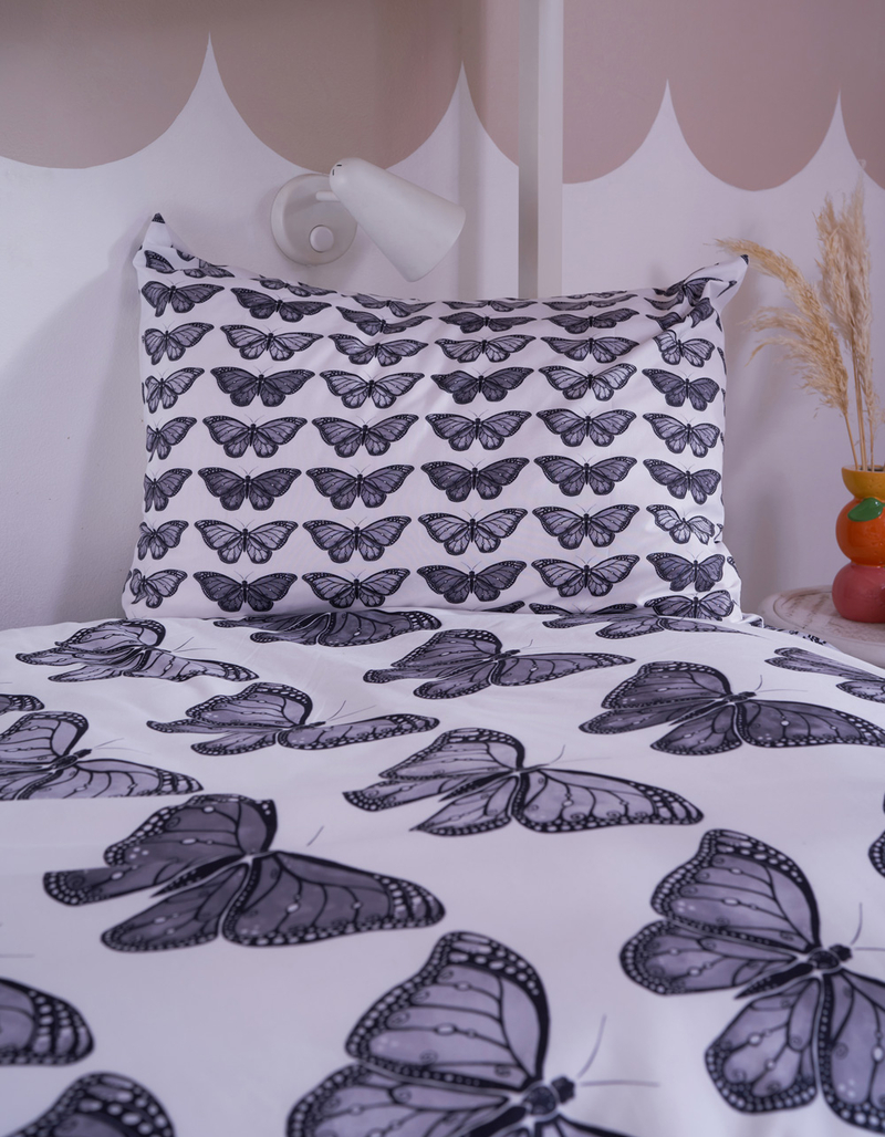 DENY DESIGNS Avenie Monarch Butterfly Twin XL Duvet Cover image number 4