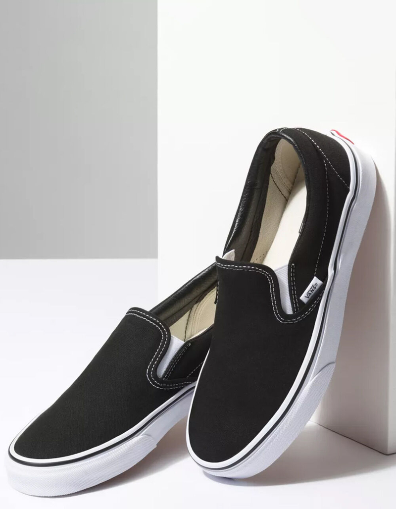 VANS Classic Slip-On Black Shoes image number 2