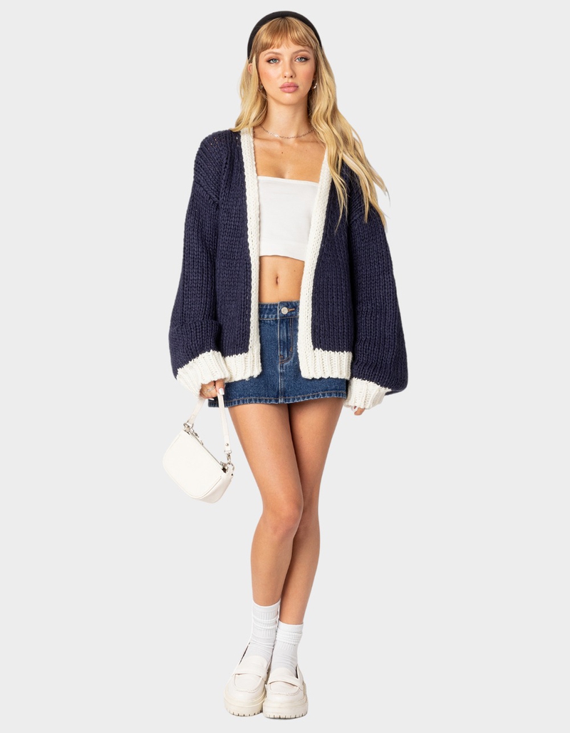 EDIKTED Contrast Chunk Knit Womens Cardigan image number 4