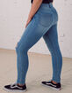 RSQ Curvy Womens Light Wash High Rise Skinny Jeans image number 9