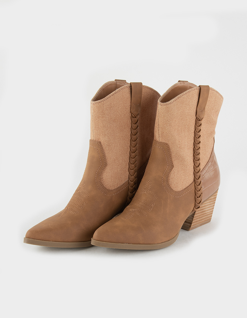 DV By DOLCE VITA Womens Ankle Cowboy Boots image number 0