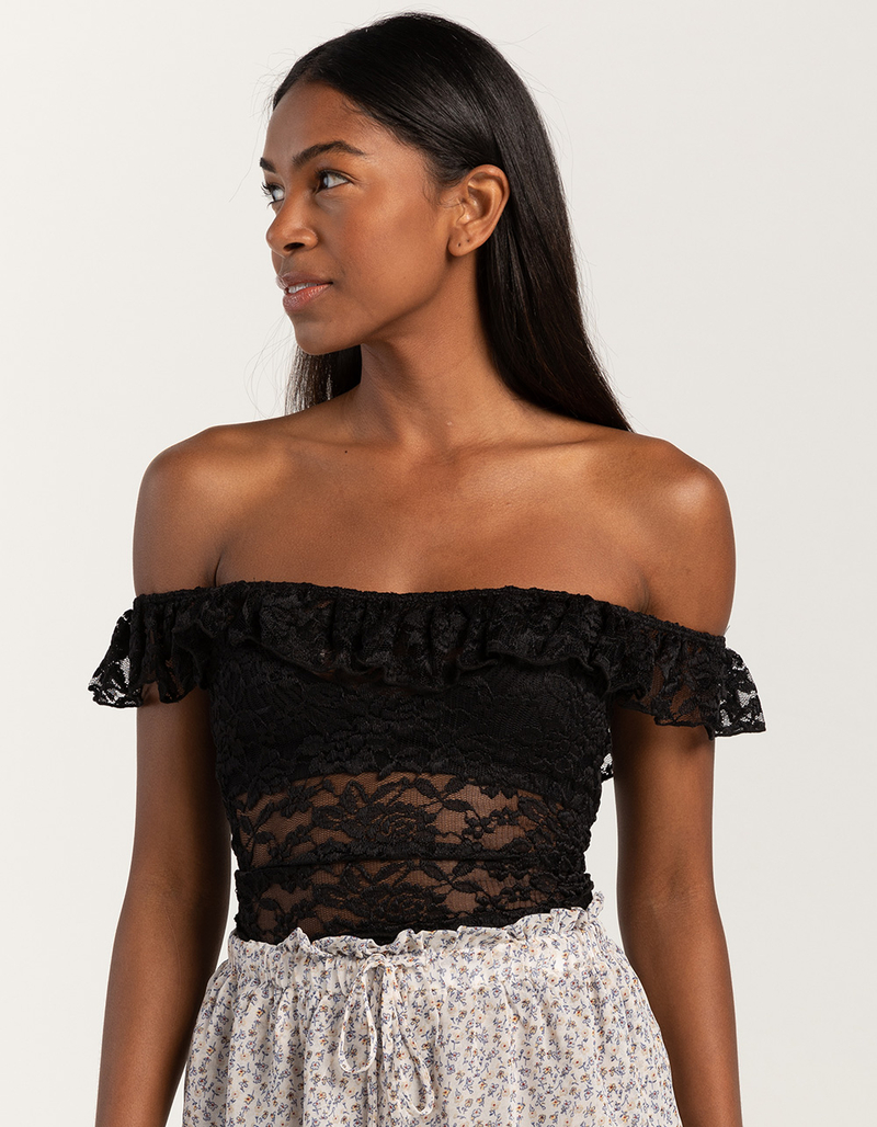 WEST OF MELROSE Lace Ruffle Womens Top image number 0