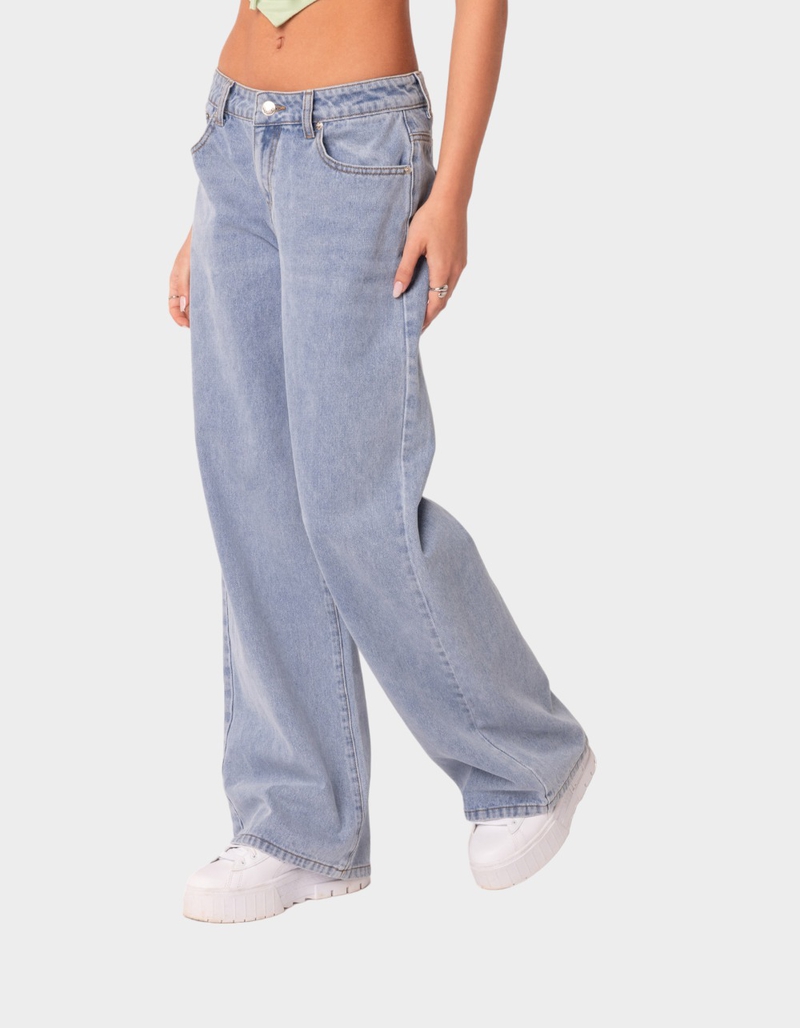 EDIKTED Raelynn Washed Low Rise Jeans image number 3