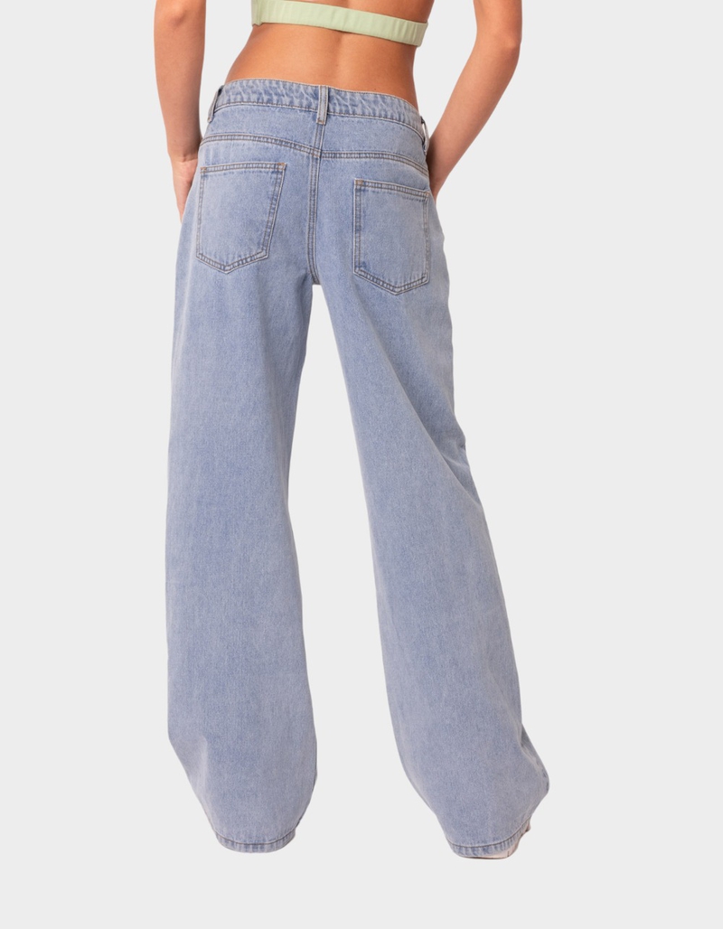 EDIKTED Raelynn Washed Low Rise Jeans image number 4