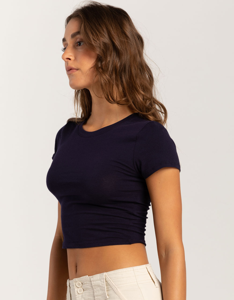 BOZZOLO Womens Cropped Tee image number 2