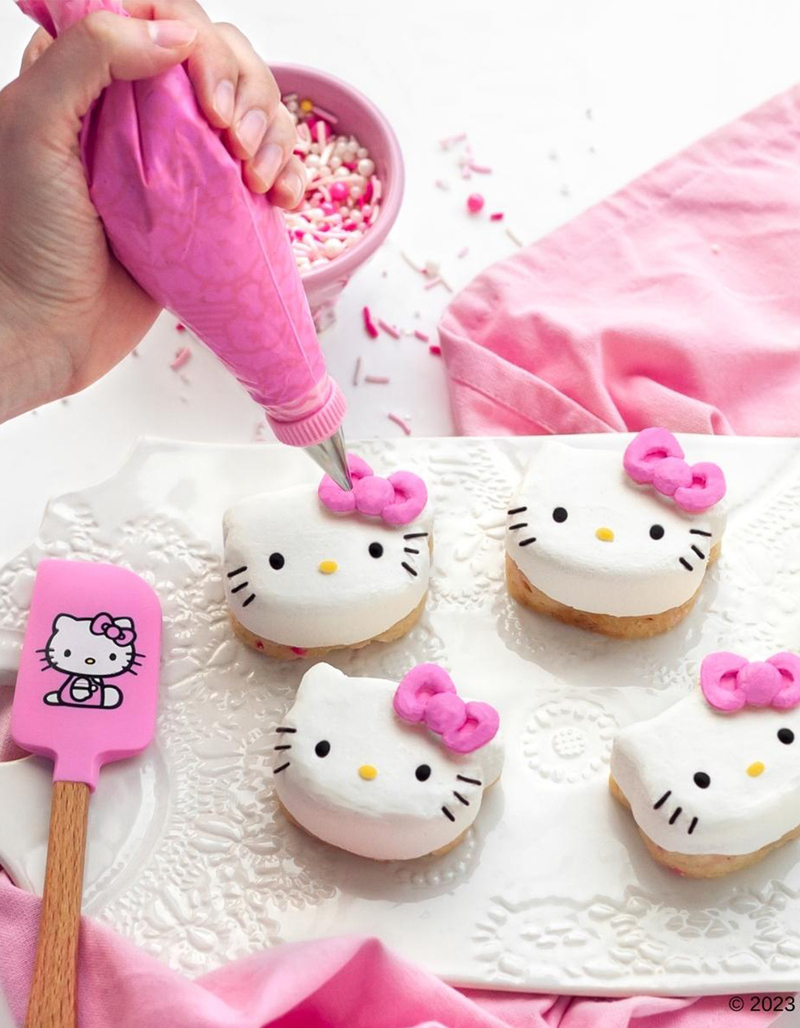 SANRIO Hello Kitty Ultimate Baking Party Set image number 3