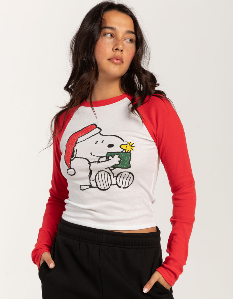 RSQ x Peanuts Holiday Womens Snoopy Long Sleeve Raglan Tee image number 4