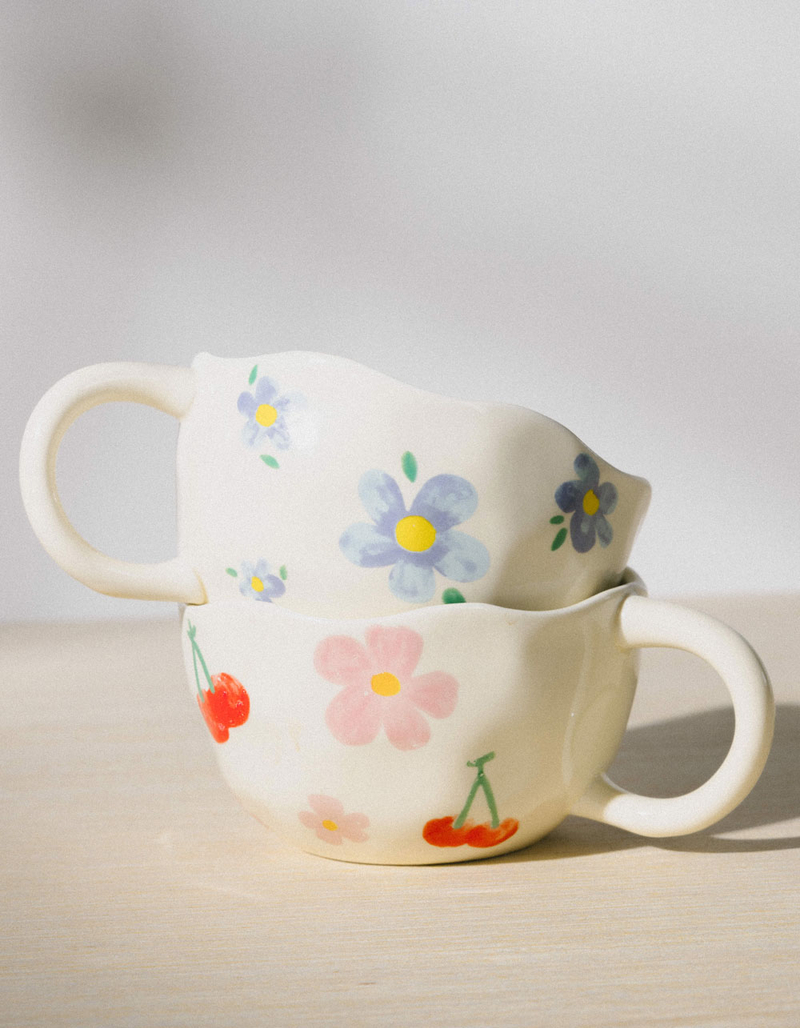 TILLYS HOME Delicate Floral Teacup image number 5